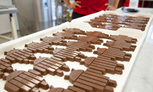 Android-robot con la forma de KitKat