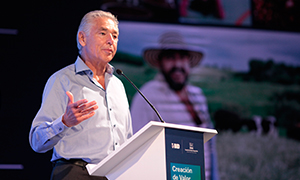 Asistentes en el foro de CVC en colombia