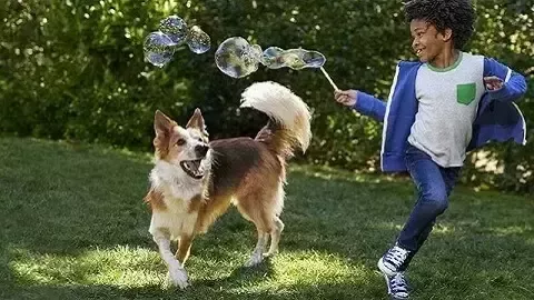 Mujer con un perro